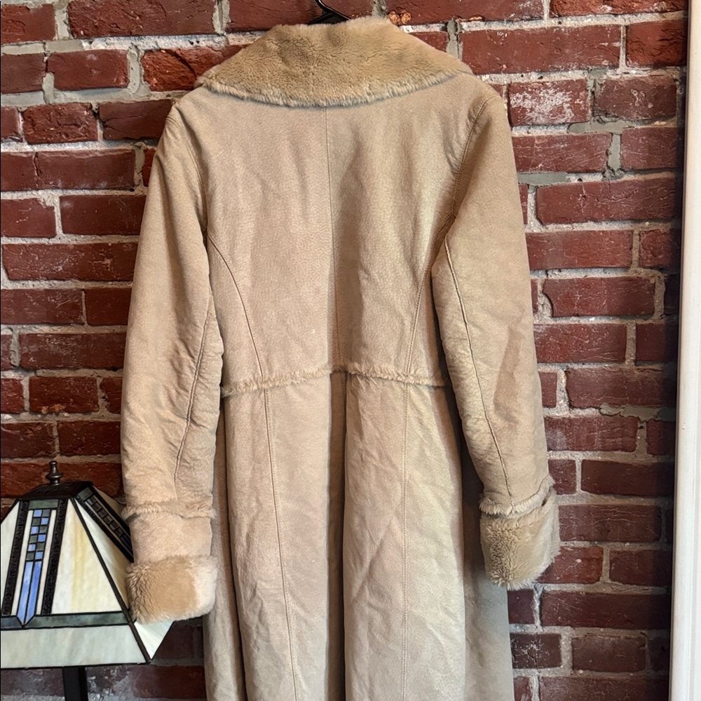 Vintage Long Teddy Shearling Coat in Beige - Picture 4 of 4